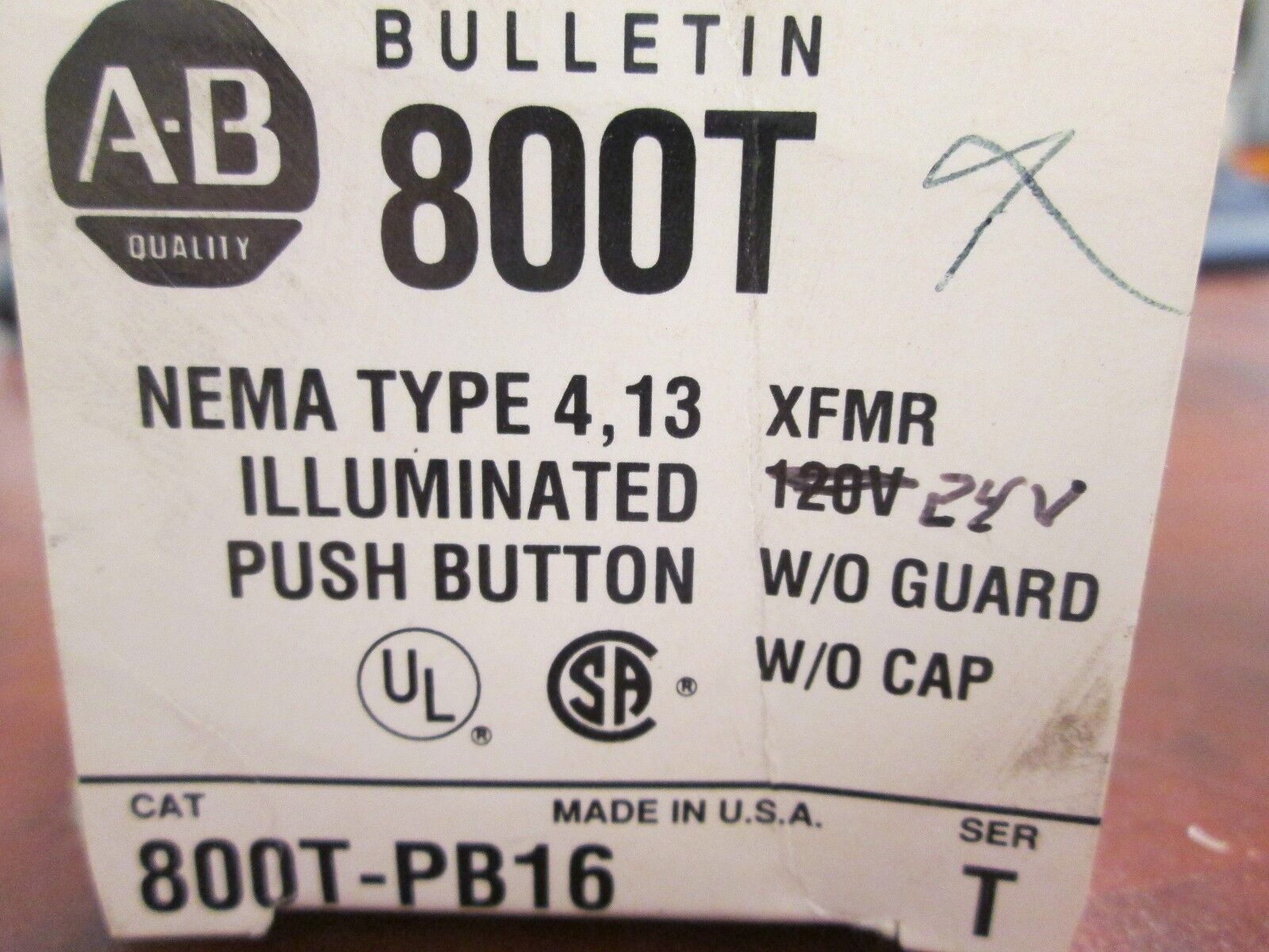 Allen-Bradley Illuminated Push Button 800T-PB16 New Surplus