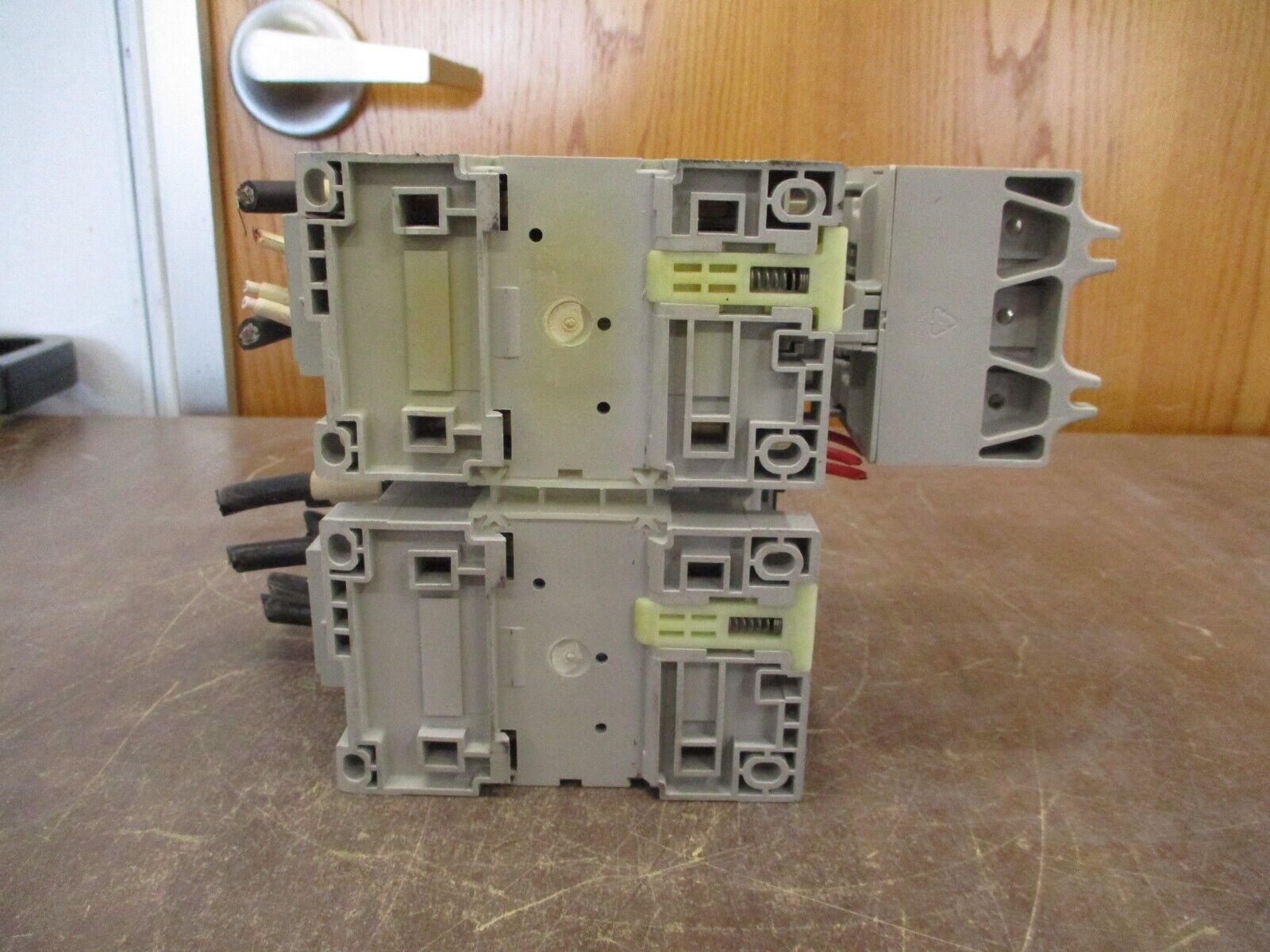 Allen-Bradley Reversing Starter 100-C72*00 / 193-EA2KE 120V Coil Trip: 26-85A