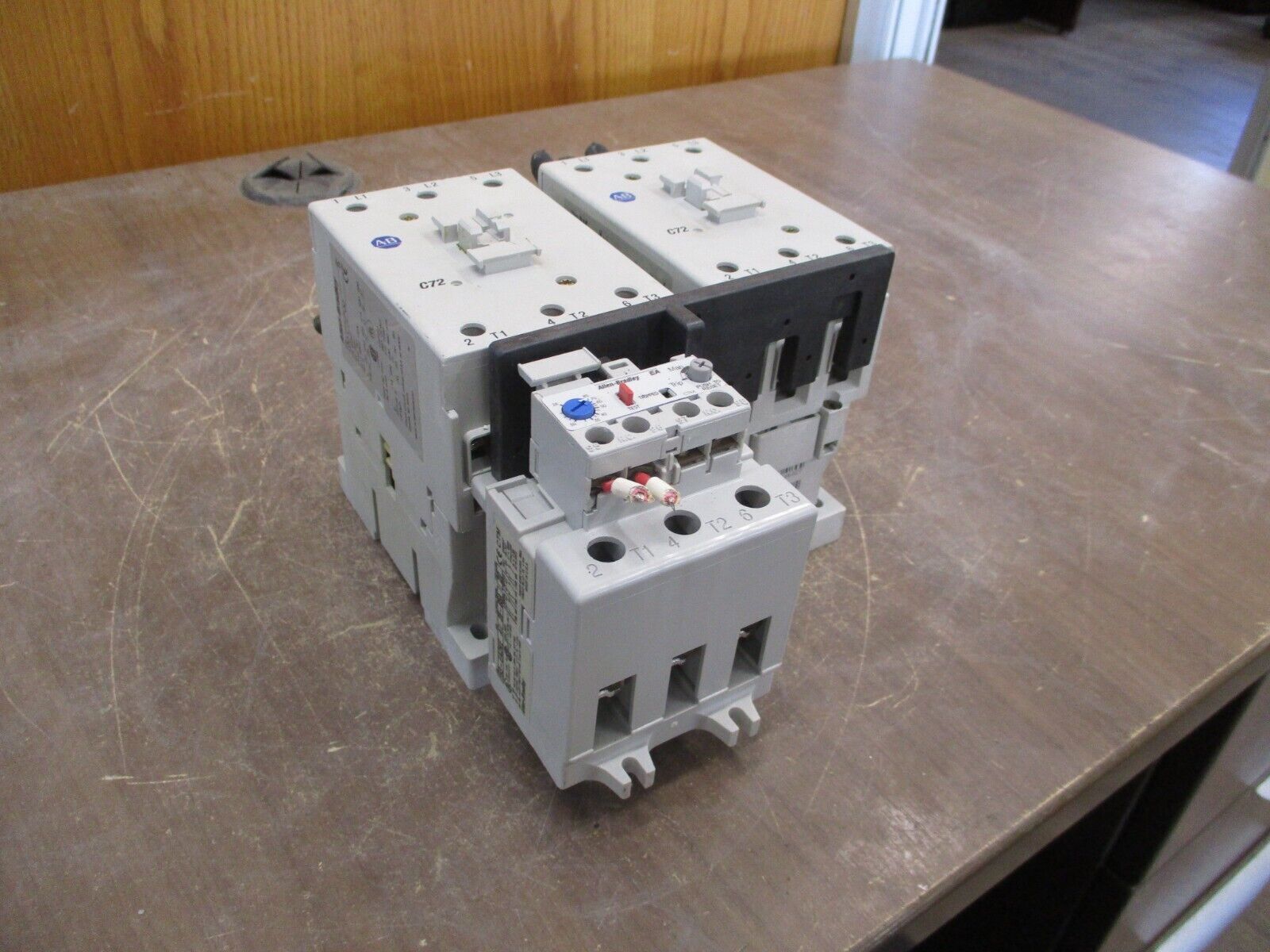Allen-Bradley Reversing Starter 100-C72*00 / 193-EA2KE 120V Coil Trip: 26-85A