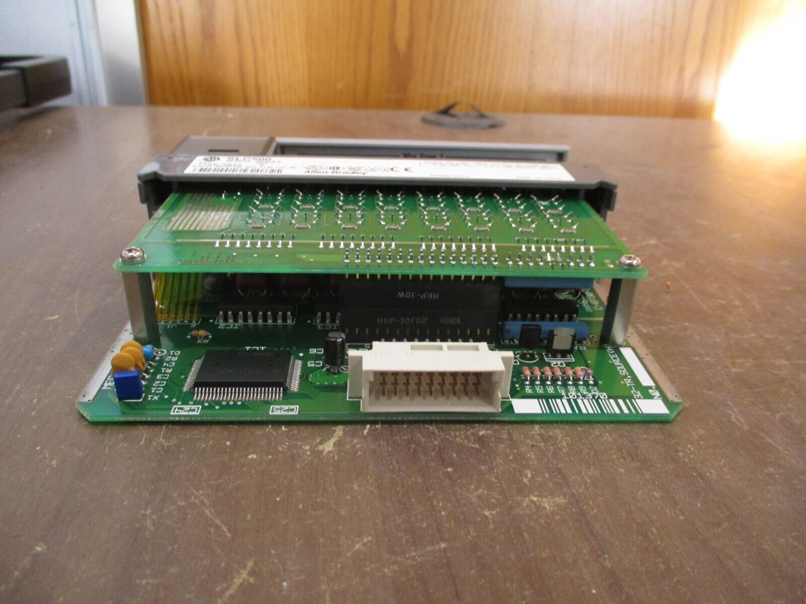 Allen-Bradley SLC500 Output Module 1746-OB32 Ser. C Used