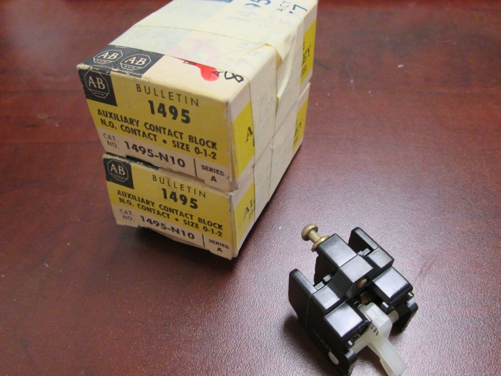 Allen-Bradley Aux Contact Block 1495-N10 Lot of 2 New Surplus
