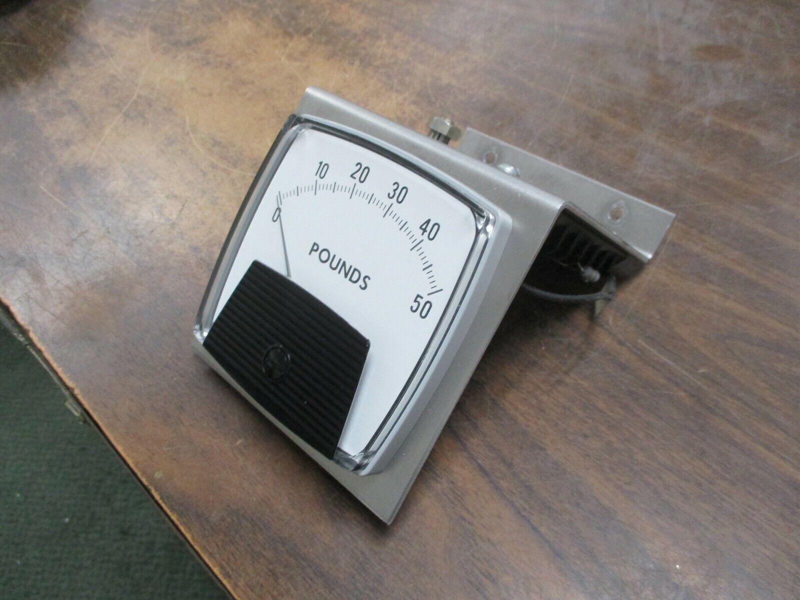 Process Measurement Company Tension Meter 250300CY-CUST-4 Range: 0-50lbs Used
