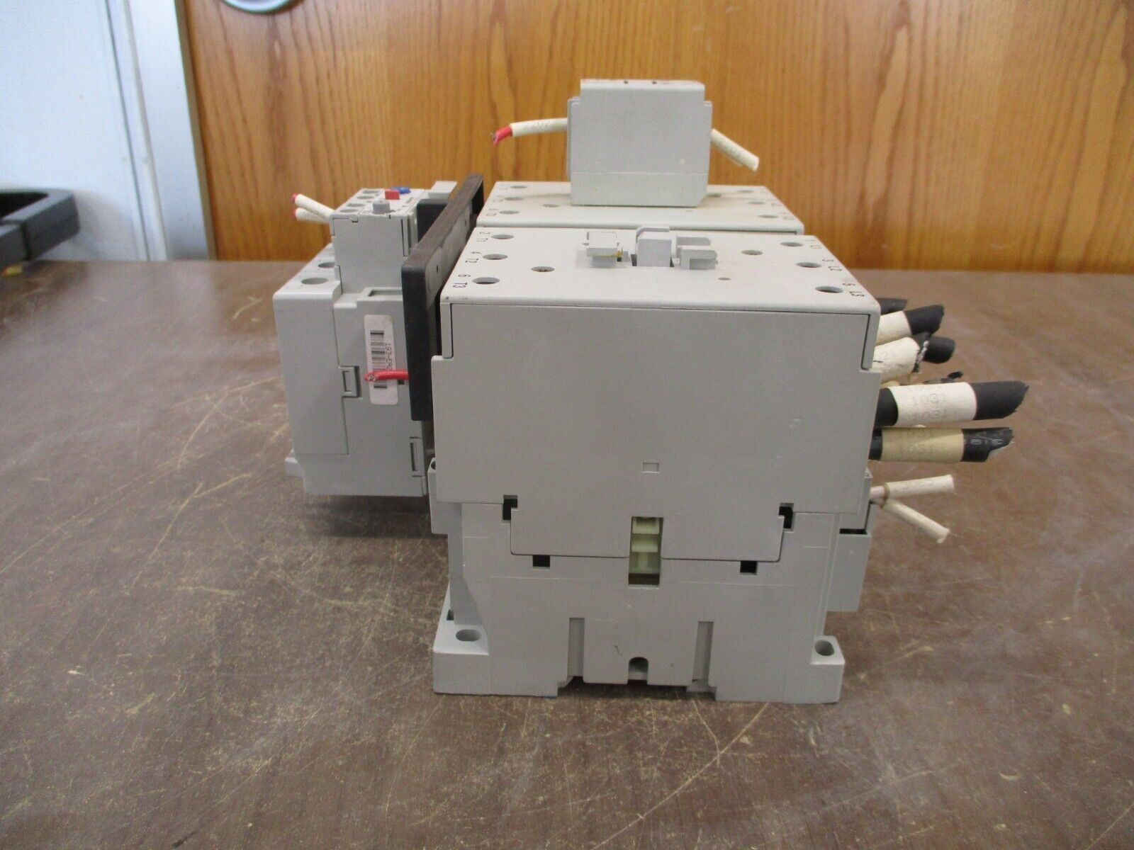 Allen-Bradley Reversing Starter 100-C72*00 / 193-EA2KE 120V Coil Trip: 26-85A