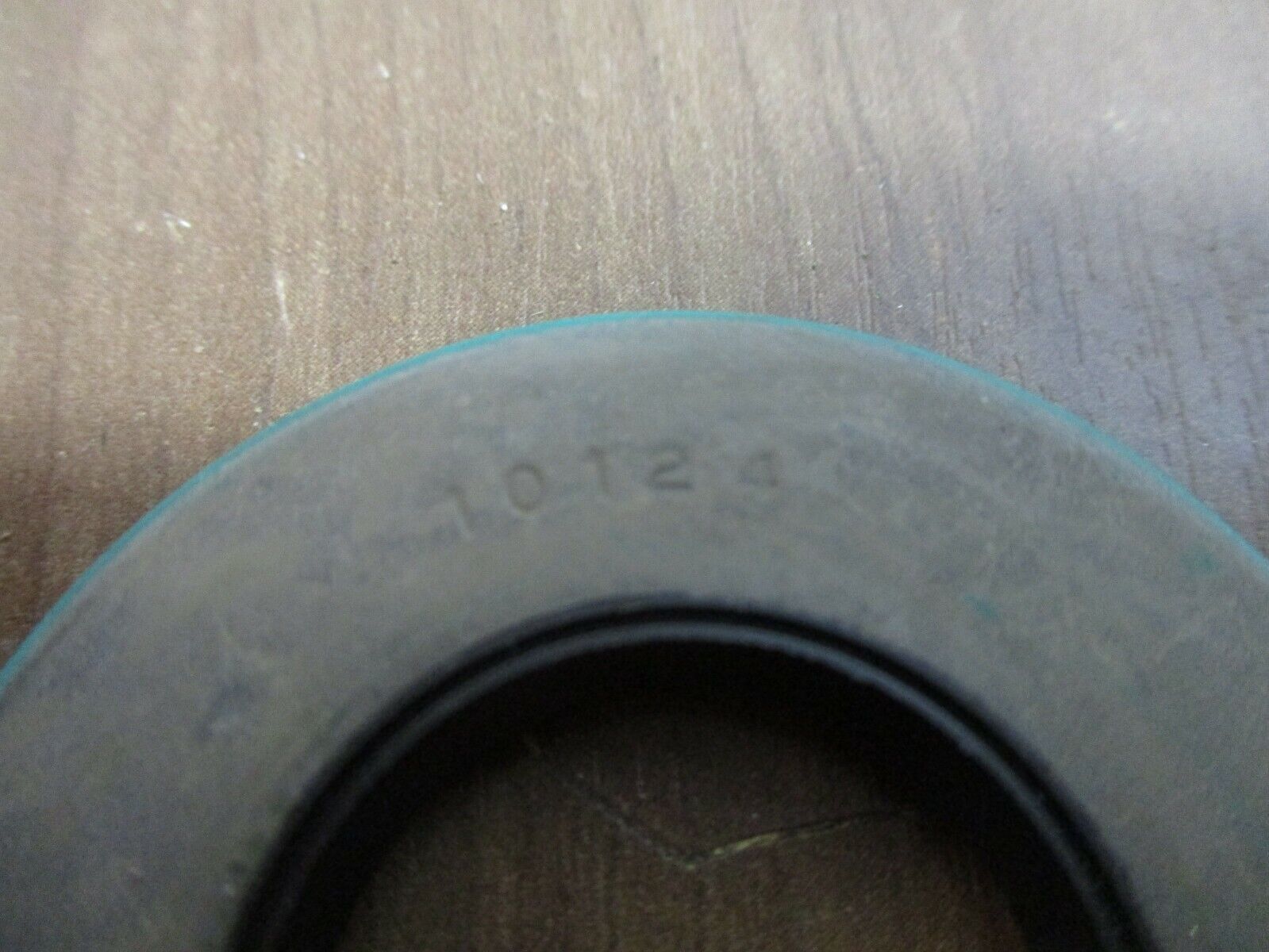 SKF Oil Seal 10124 *Lot of 3* New Surplus
