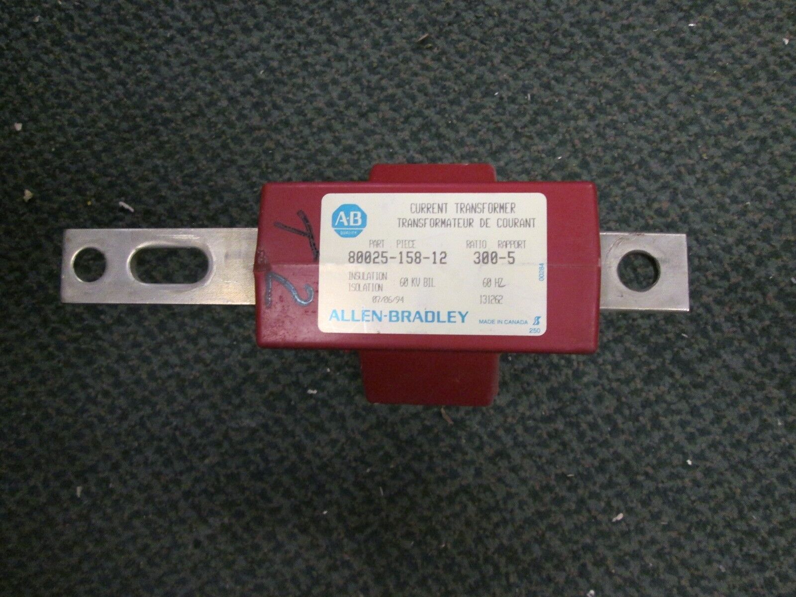 Allen-Bradley Current Transformer, 80025-158-12, Ratio 300-5, 60 KV, Bil, 60HZ