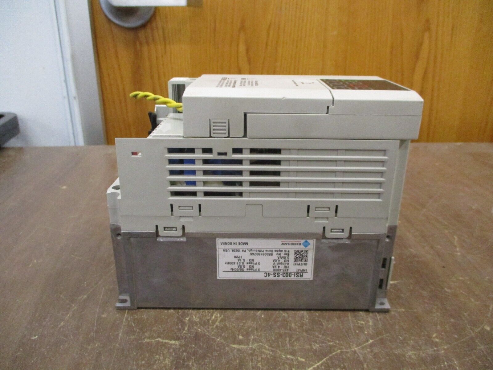 Benshaw RSi Series AC Drive RSi-003-SS-4C 3HP 3Ph *No Terminal Cover* Used
