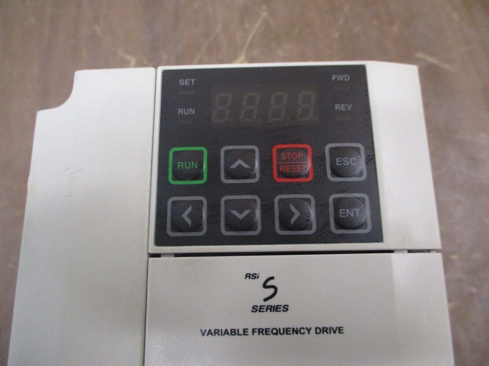 Benshaw RSi Series AC Drive RSi-003-SS-4C 3HP 3Ph *No Terminal Cover* Used