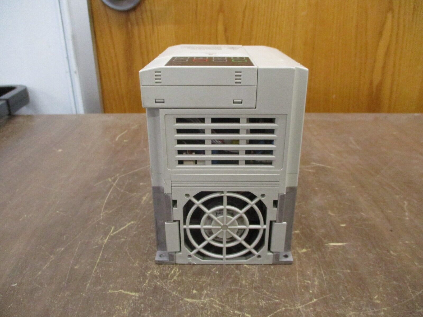 Benshaw RSi Series AC Drive RSi-003-SS-4C 3HP 3Ph *No Terminal Cover* Used