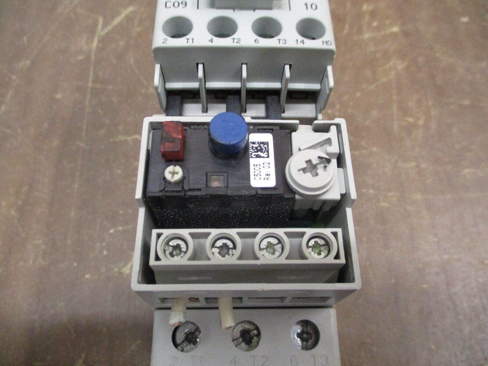 Allen-Bradley Starter 100-C09*10 / 193-EECB 120V Coil Trip: 1.0-5.0A 600V Used