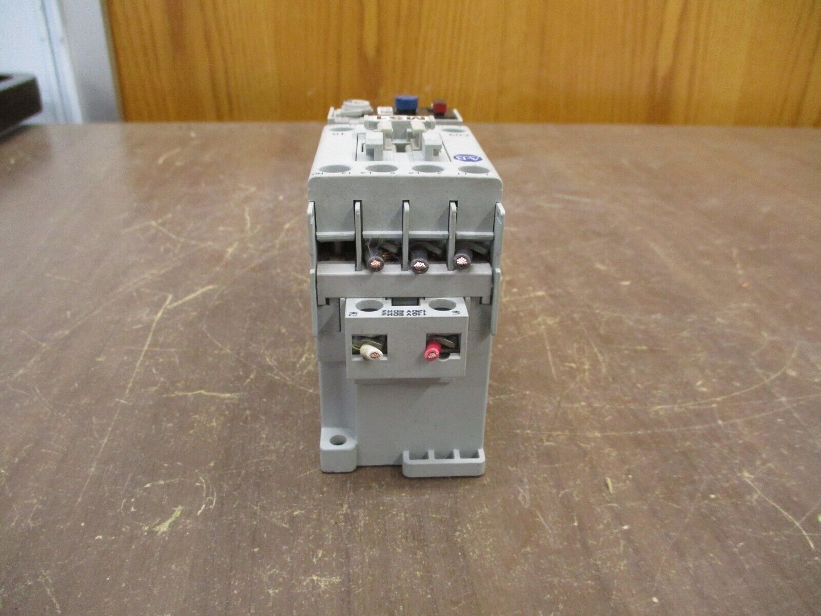 Allen-Bradley Starter 100-C09*10 / 193-EECB 120V Coil Trip: 1.0-5.0A 600V Used