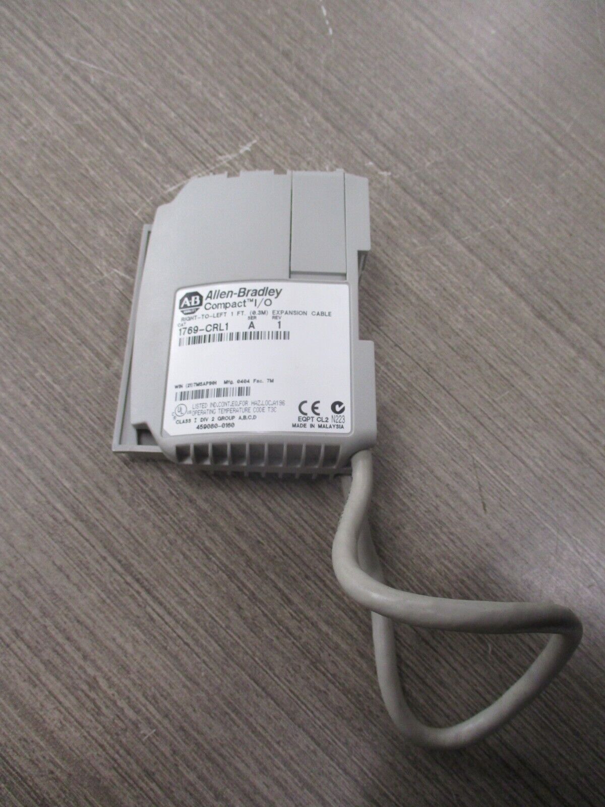 Allen-Bradley Right to Left Expansion Cable 1769-CRL1 Ser. A Rev. 1 1 ft Used