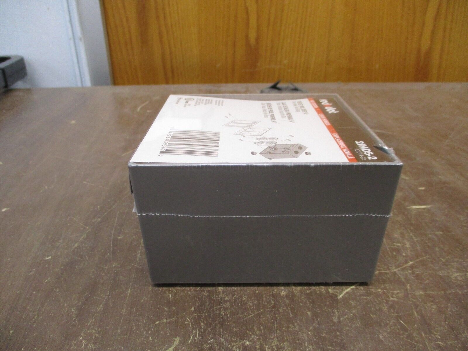 Red Dot Wet Location Outlet Box 2IHD5-2 3/4" Five Hole Two Gang New Surplus