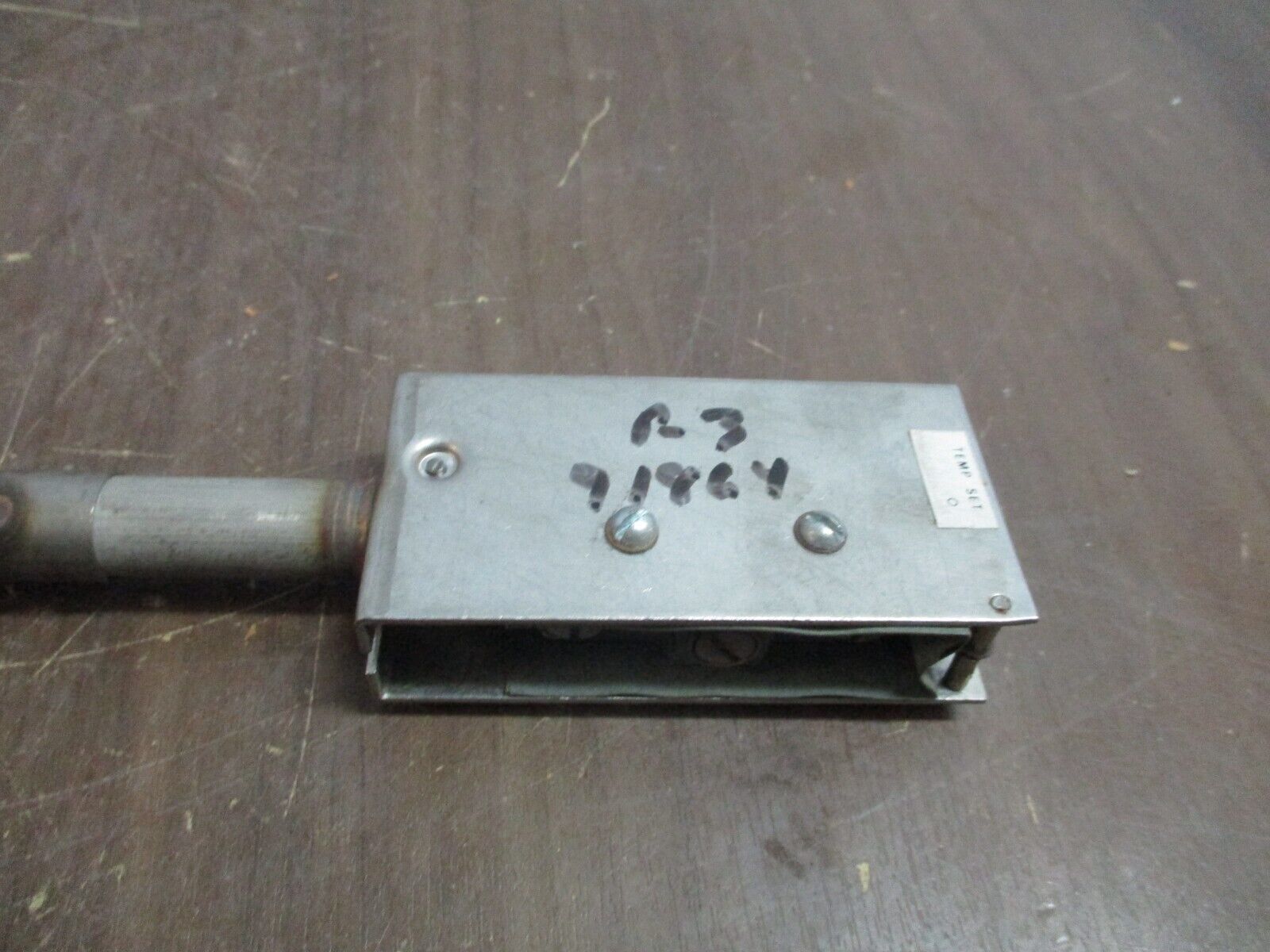 Burling Temperature Control B-IC Active Length: 8" Range: 375-650°F Used