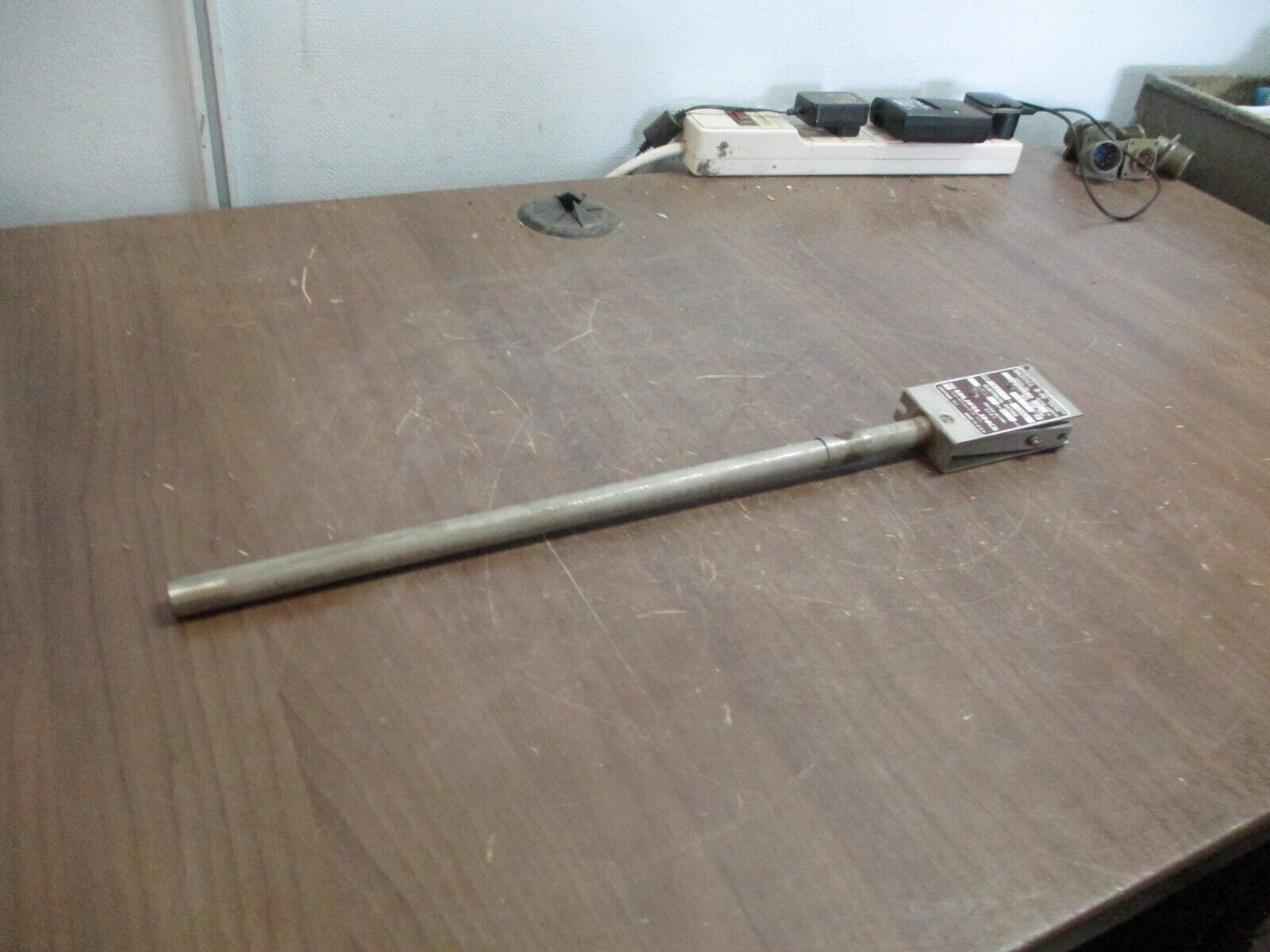 Burling Temperature Control B-IC Active Length: 8" Range: 375-650°F Used