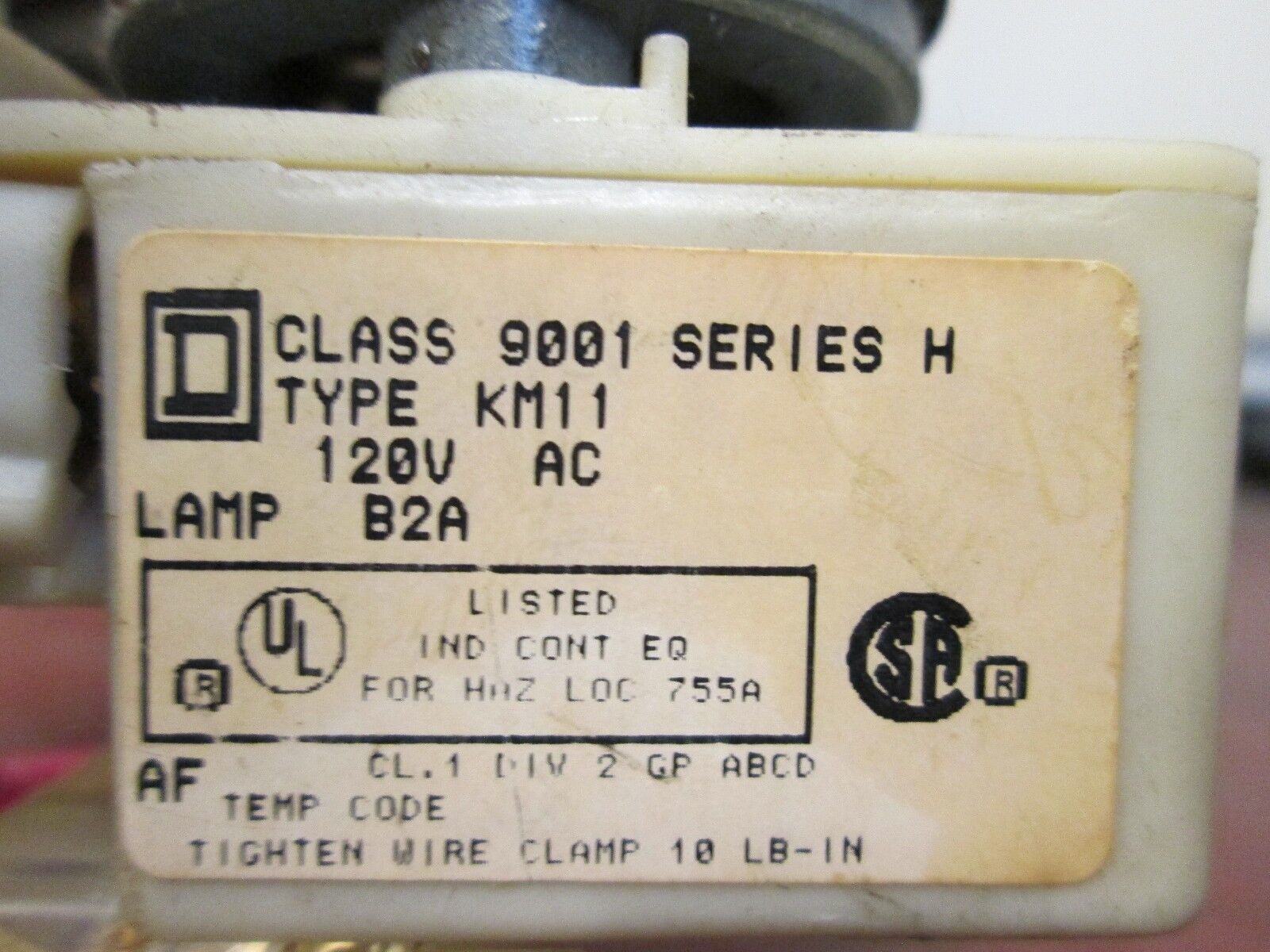 Square D Push Button 9001 KM11 Red 120V Used