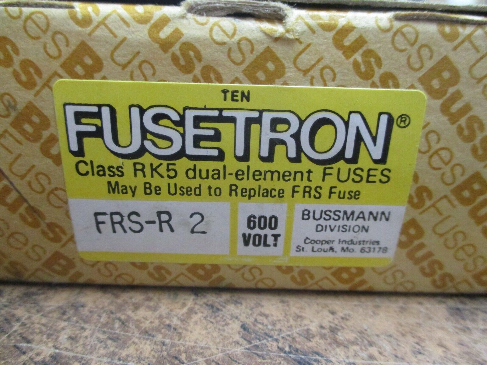 Bussmann Fusetron Fuse FRS-R 2 2A 600V *Box of 10* New Surplus