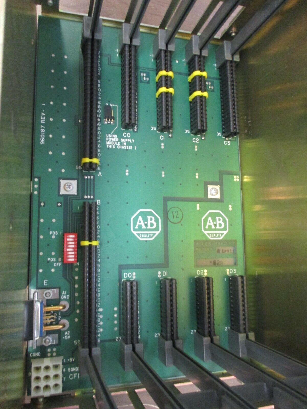 Allen-Bradley I/O Chassis 1771-A1B 4-Slot Used