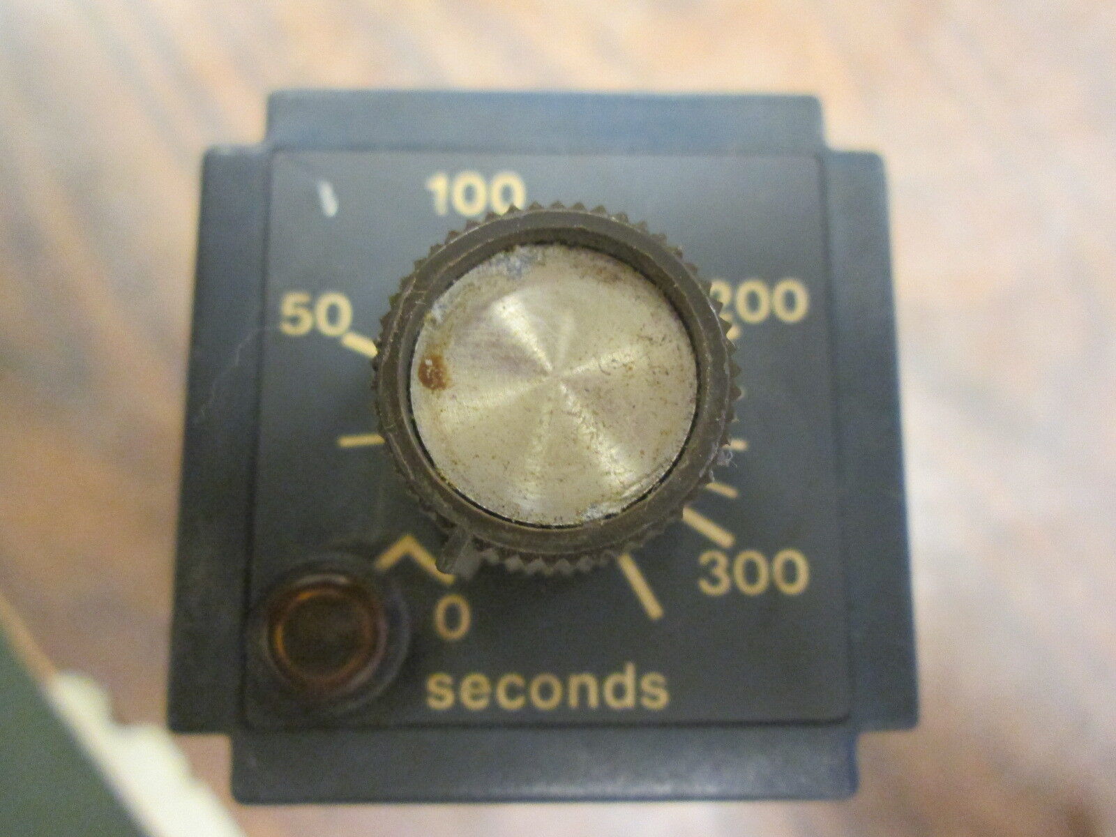 ATC Time Delay Relay 319 120/240VAC 5A Range: 0-300sec Used