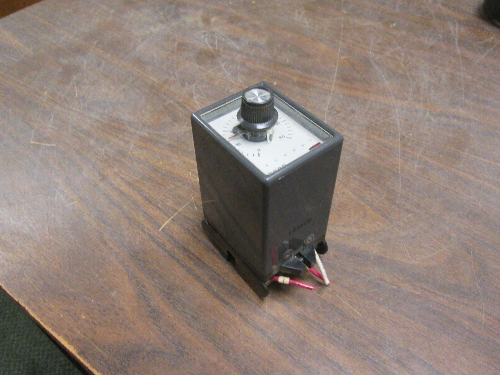 Omron Timer STP-MND-AC-UA 120V 60Hz Range: 0-60sec Used