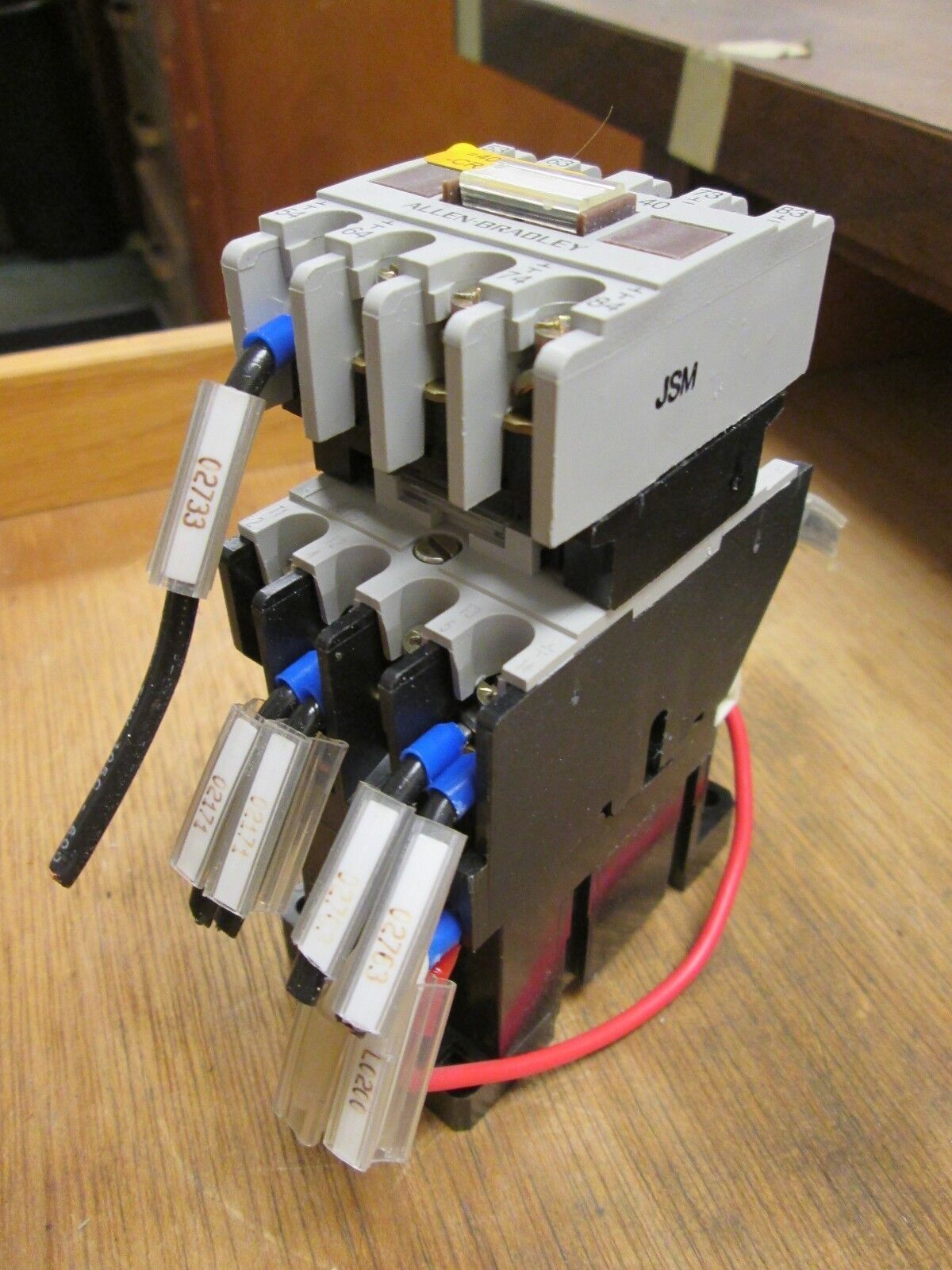 Allen-Bradley Contactor 100-A0ND3 195-FA40 199-FSMA1 9A 600V 120V Coil Used