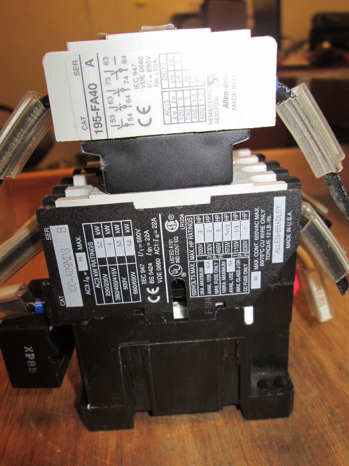 Allen-Bradley Contactor 100-A0ND3 195-FA40 199-FSMA1 9A 600V 120V Coil Used