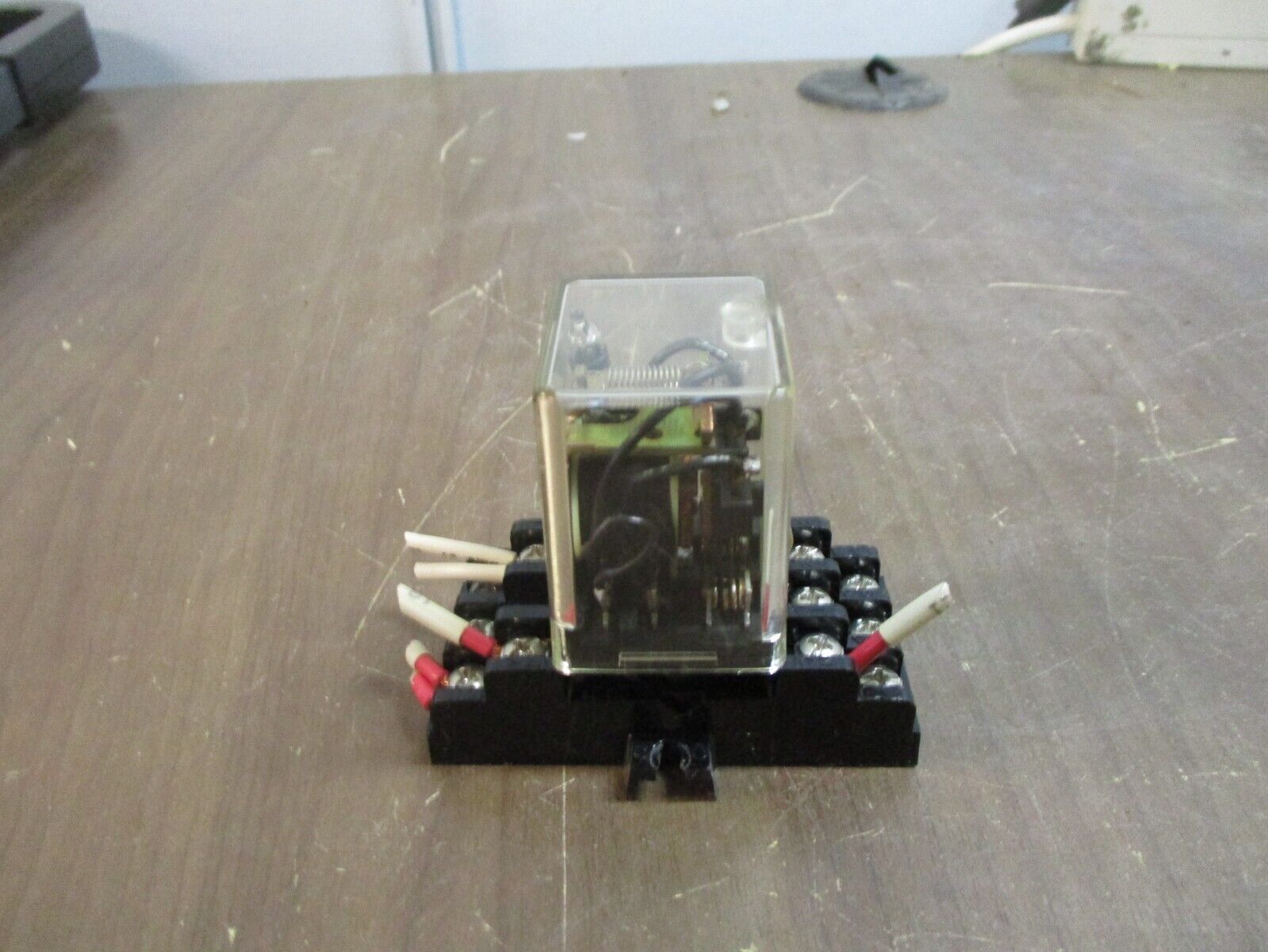 Eagle Signal Relay 30E3CA12002 120V Coil w/ Base Used