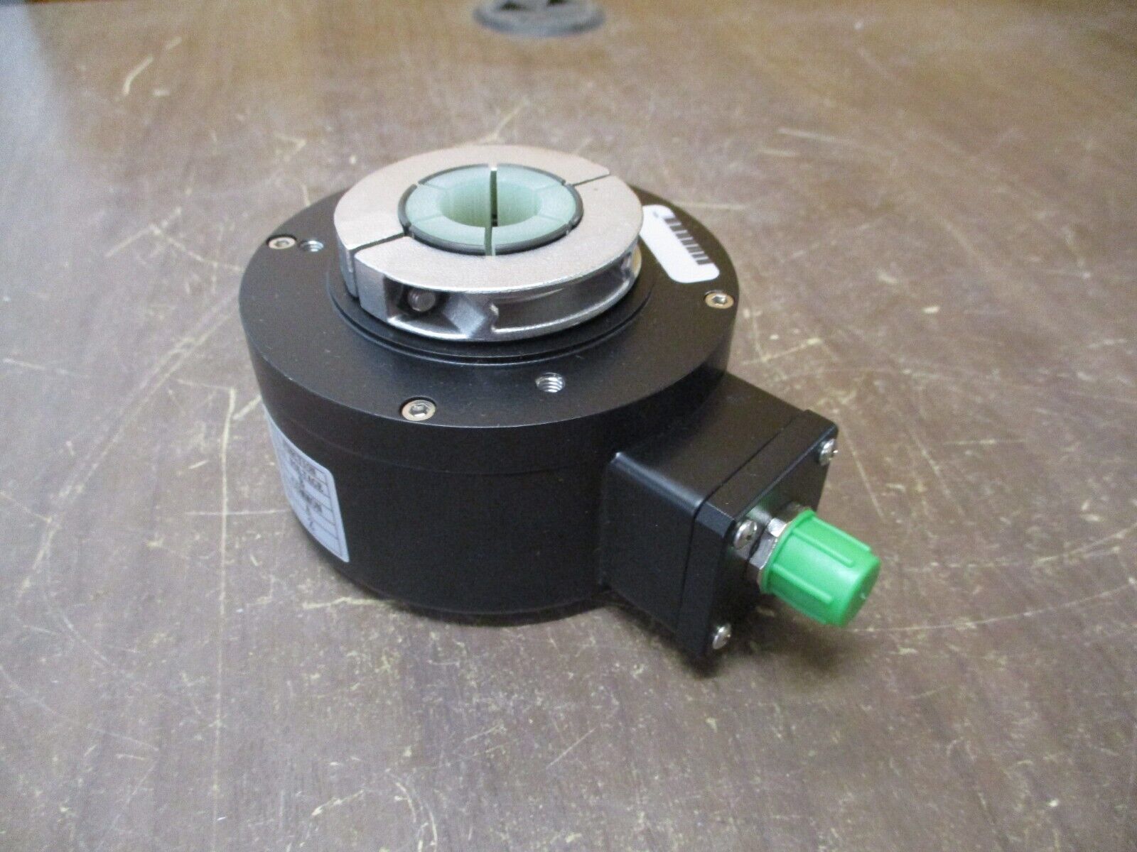 Dynapar Encoder HS35R2400D30H04 2400PPR New Surplus