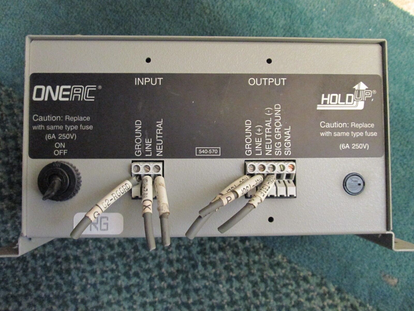 One AC Ride-Through Power Source HU100 120 VAC Input Used