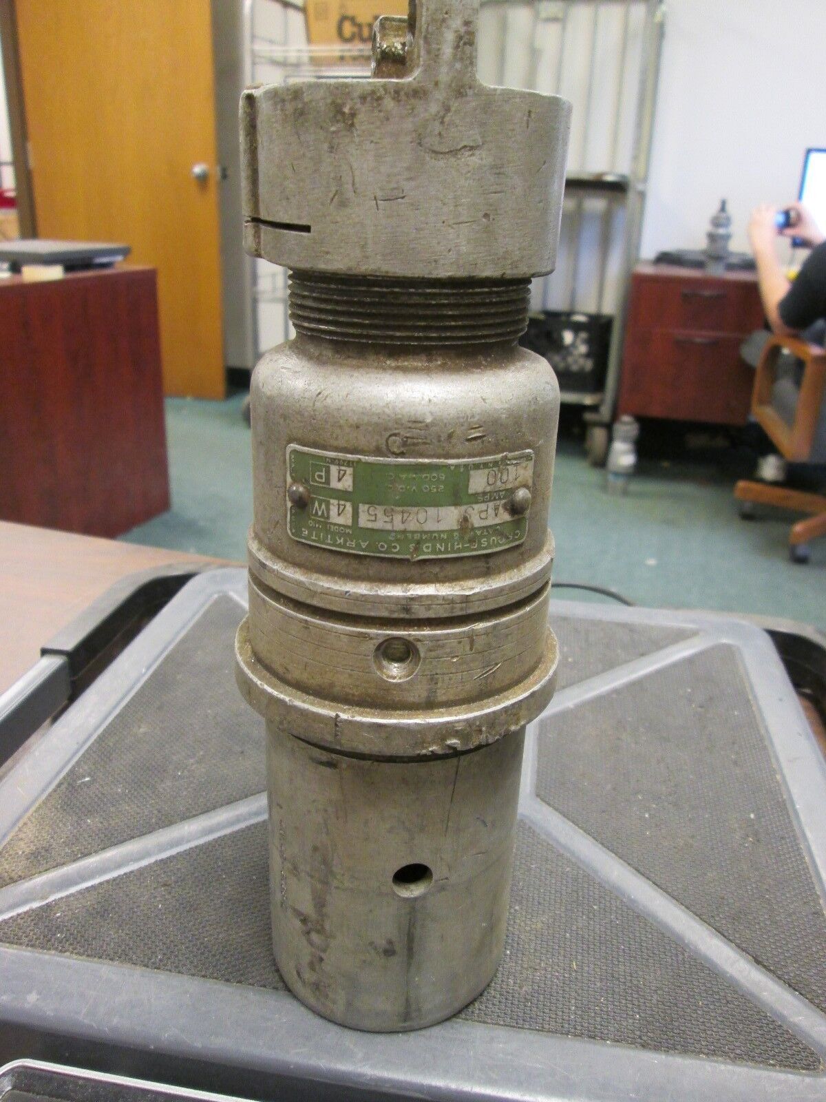 Crouse-Hinds Plug APJ10455 100A 600V 4W 4P **Missing Wire Clamps**