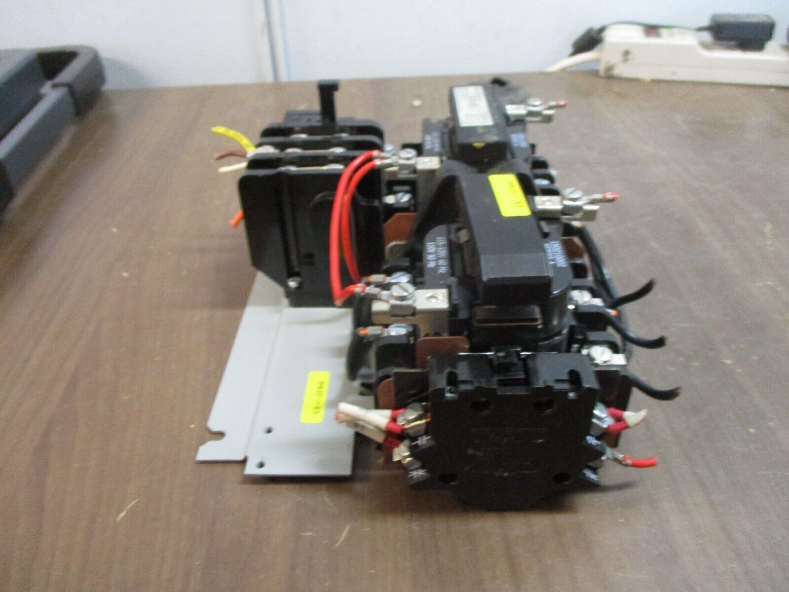 GE Size 0 Reversing Starter CR309B0** 115-120V Coil Used