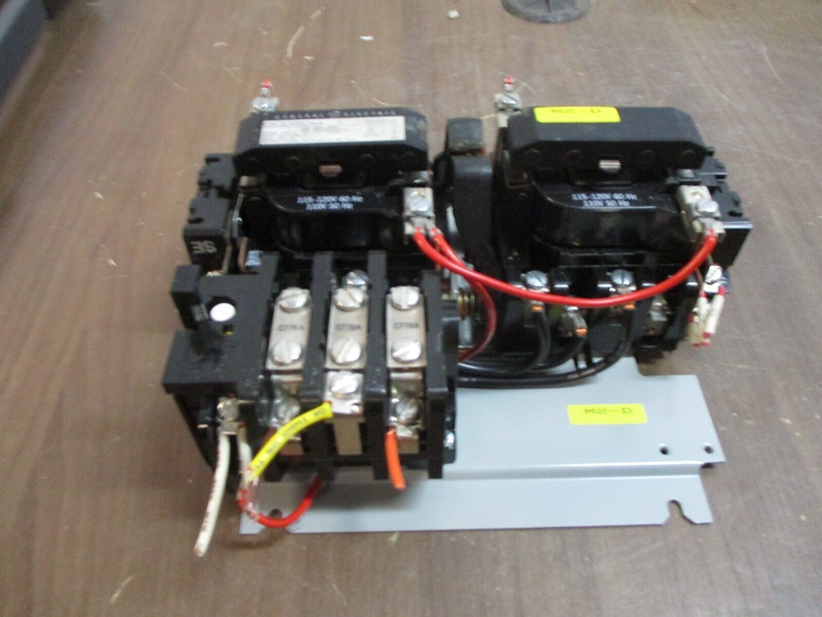 GE Size 0 Reversing Starter CR309B0** 115-120V Coil Used