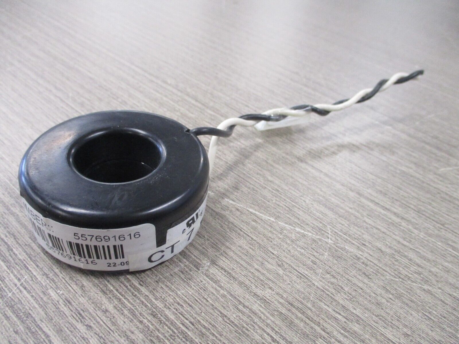 TE Connectivity Current Transformer 2RL-101-1-TL96 Model 526625P1 600V Used