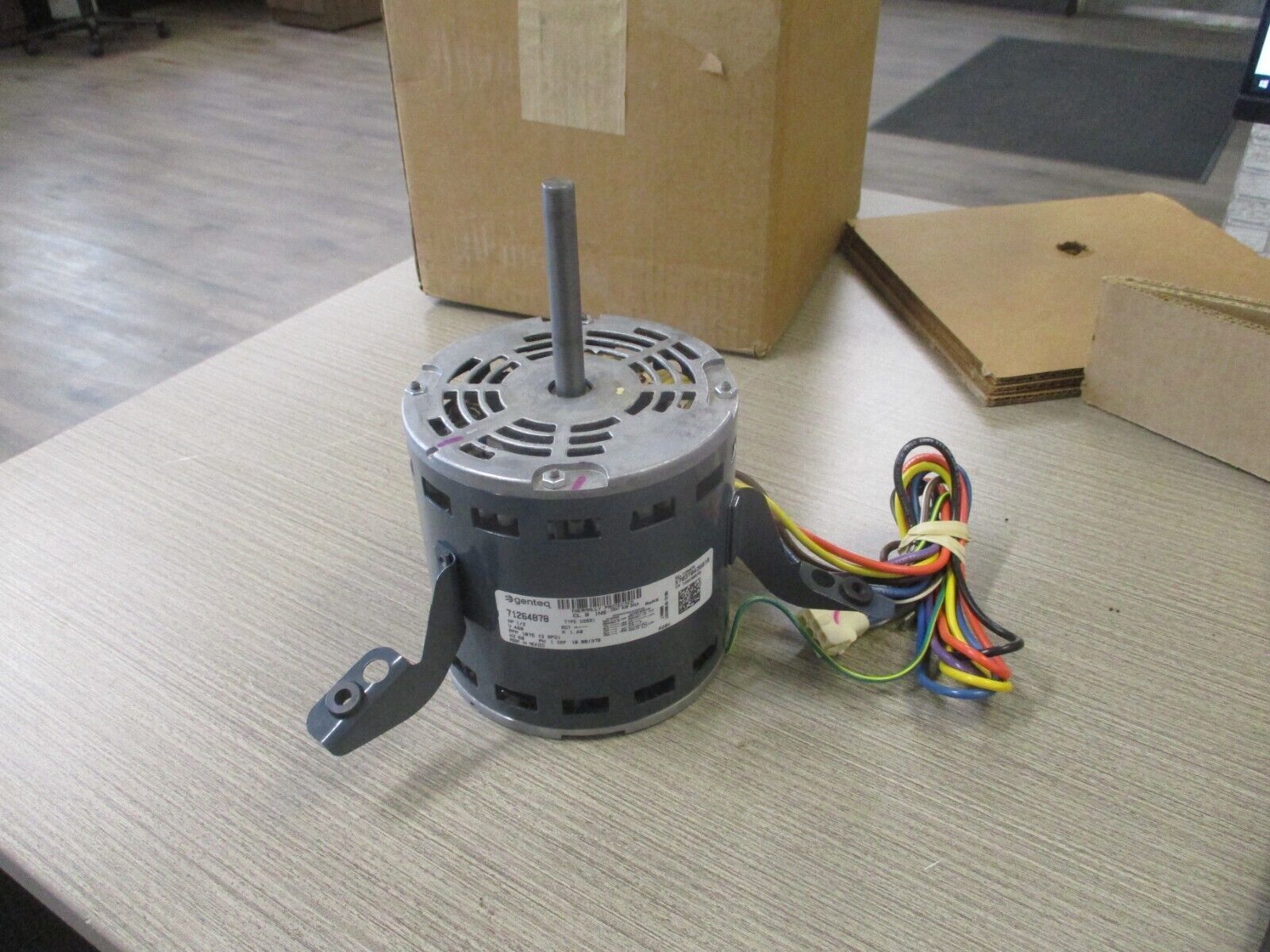 Genteq AC Motor 71264878 1.40A 460V 1075RPM 60HZ 1PH 1.40A *New Surplus*