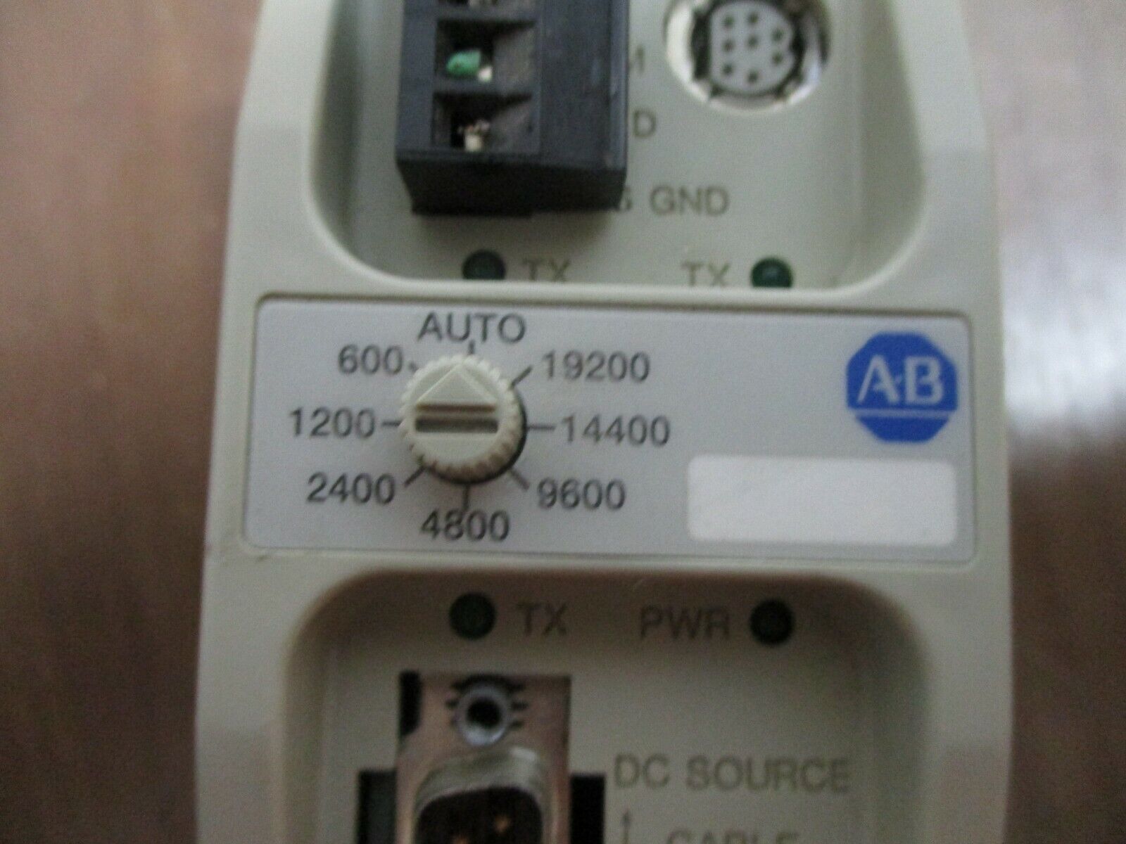 Allen-Bradley Advanced Interface Converter 1761-NET-AIC Ser. A Used