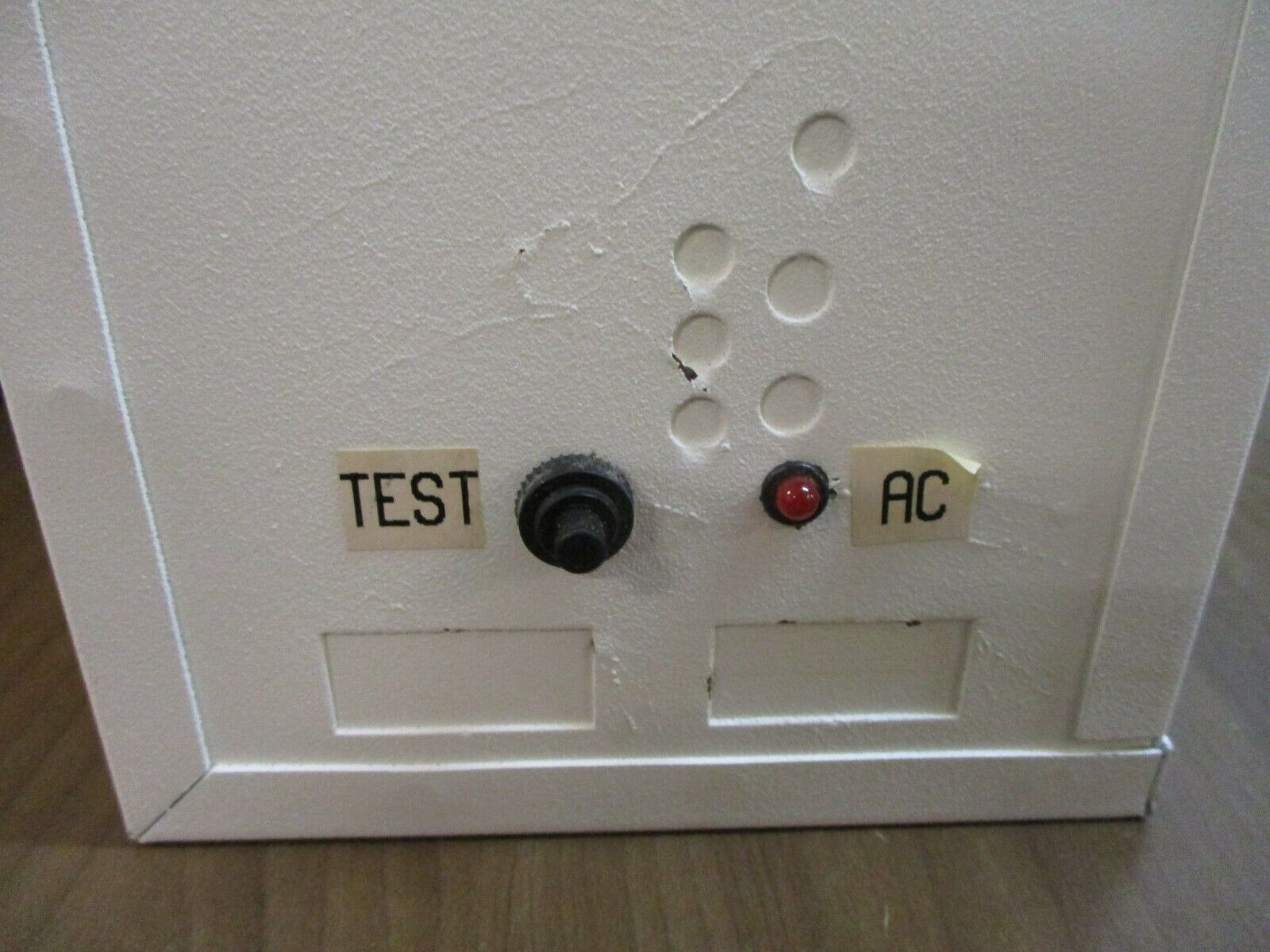 Holophane Emergency Light Unit C4CT100WWE2 100W 12V (2) White Lights New Surplus