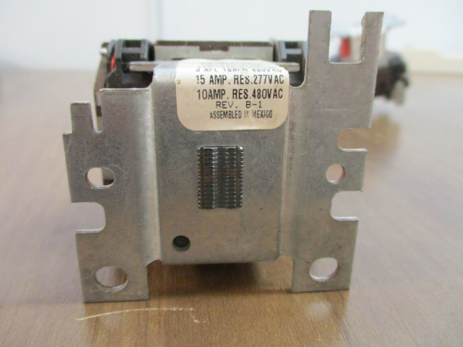 Honeywell Relay R8222D 1014 24V 50/60Hz *Lot of 2* Used