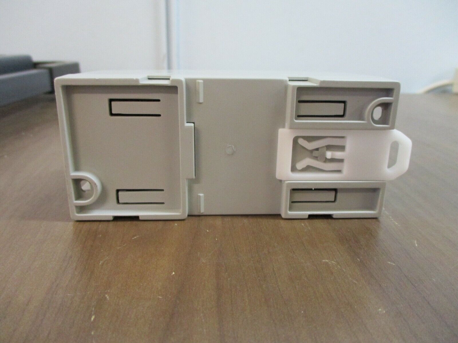 Allen-Bradley Advanced Interface Converter 1761-NET-AIC Ser. B Used