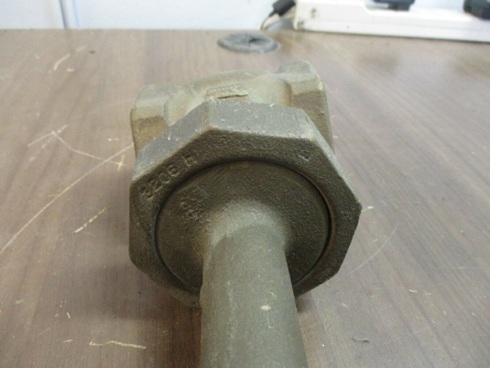 Milwaukee Valve Gate Valve 1151 150SWP 300WOG Size: 1 1/2" Used