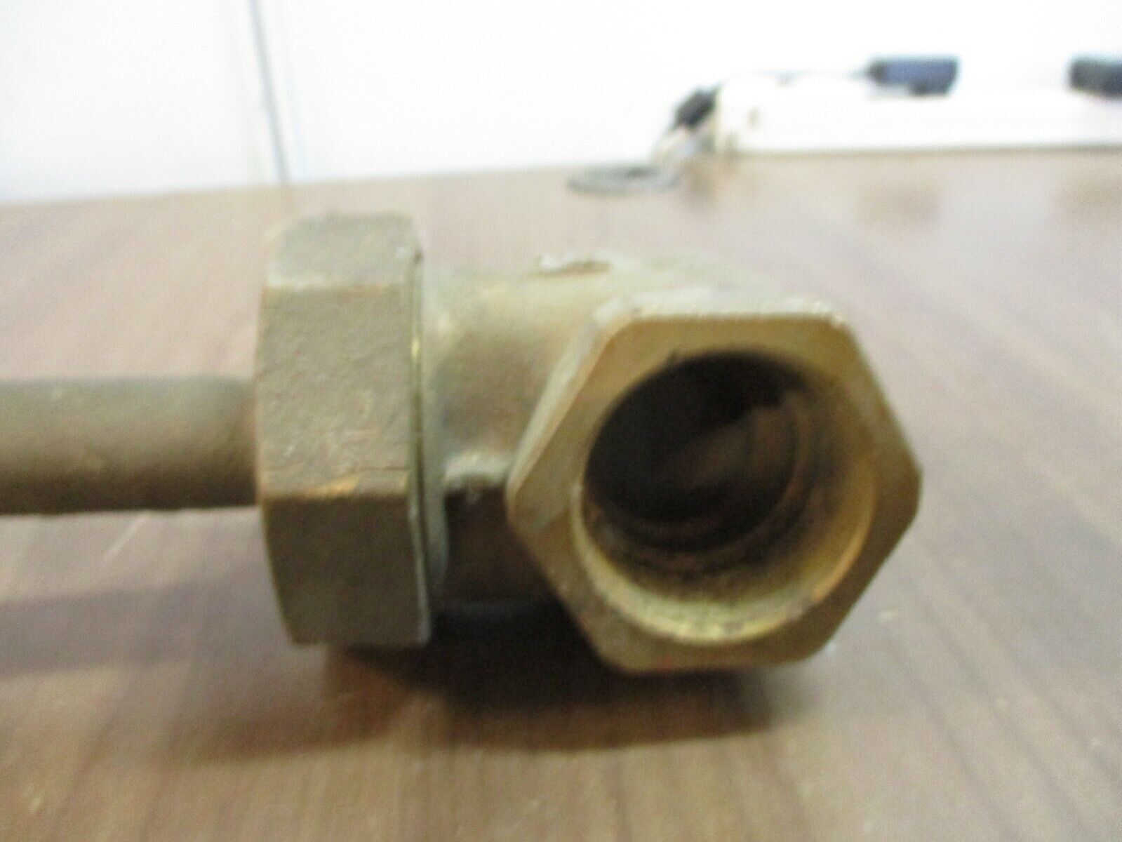 Milwaukee Valve Gate Valve 1151 150SWP 300WOG Size: 1 1/2" Used