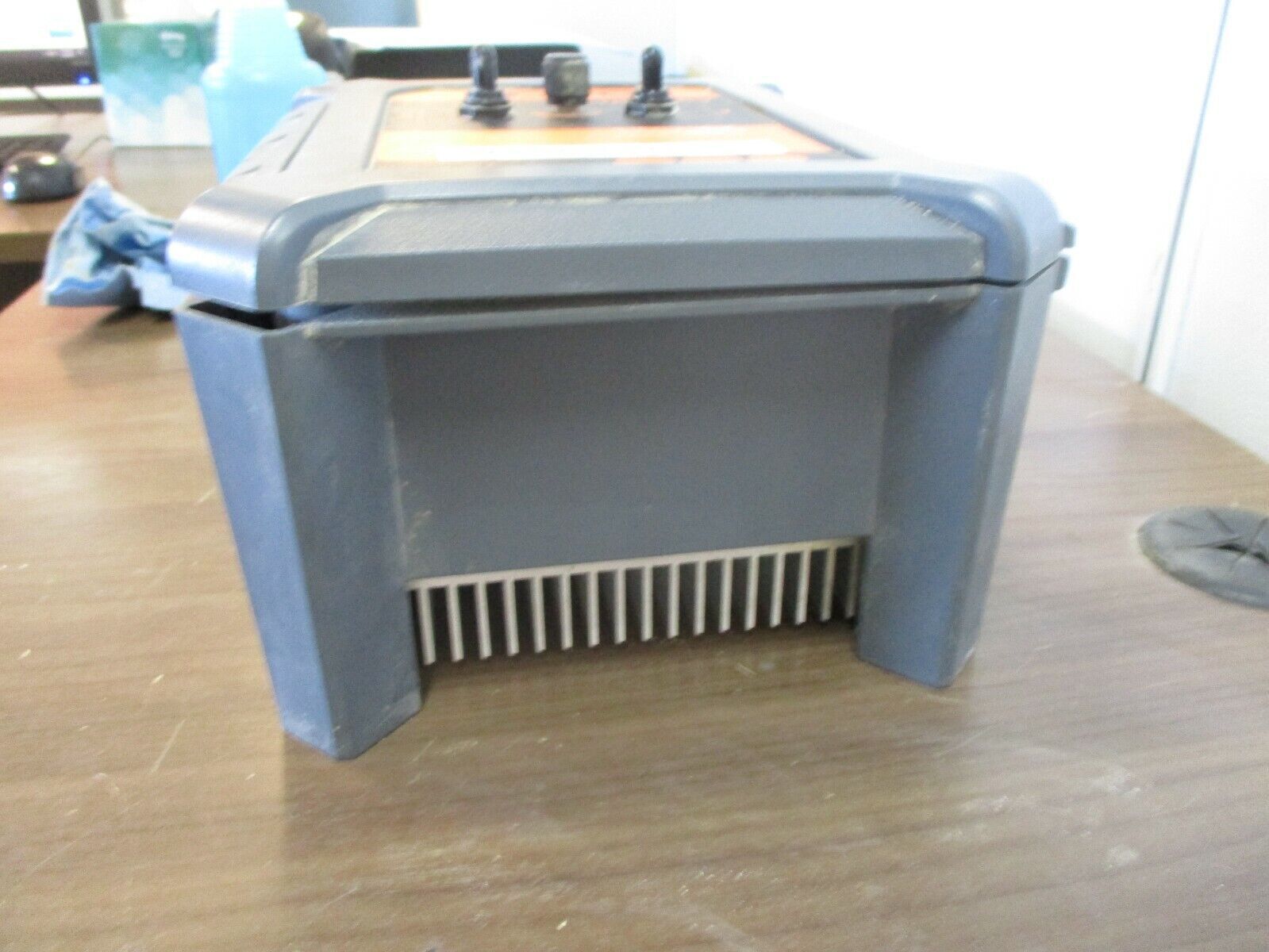 Once Solo LEL-0.2-120V AgriShift Lighting Controller 30-014-00135 Used
