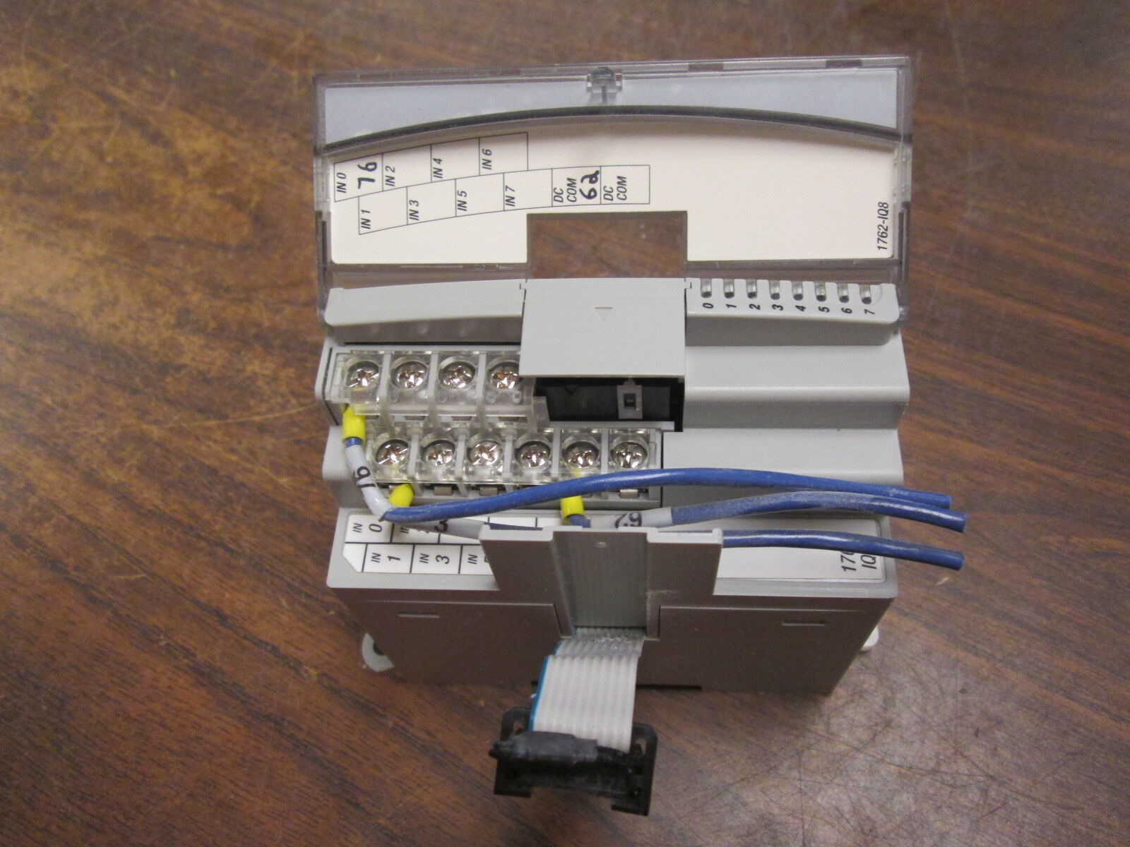 Allen-Bradley MicroLogix 8PT 24VDC Sink/Source Input Module 1762-IQ8 Ser A Rev A