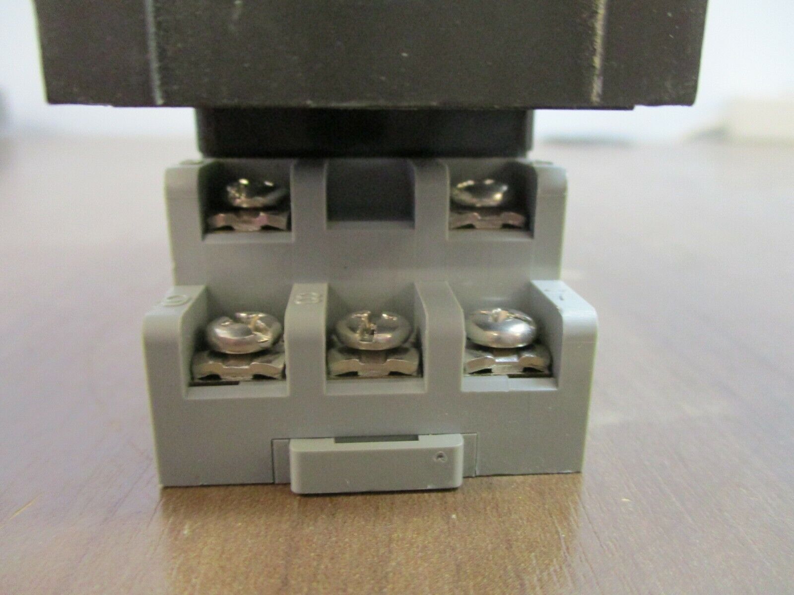 Eagle Signal Time Delay Relay DA1811A3 120V 50/60 Hz 10A w/Base Used