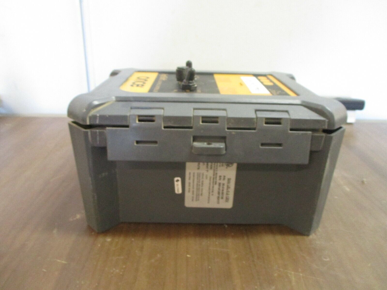 Once Solo LEL-0.2-120V AgriShift Lighting Controller 30-014-00135 Used