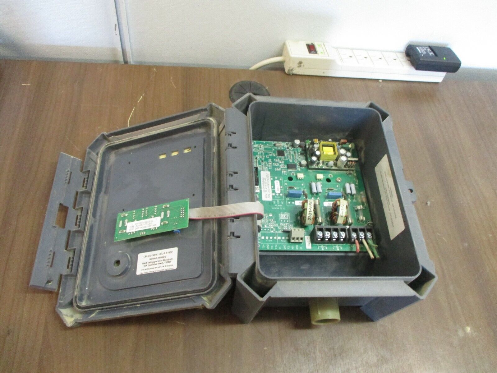 Once Solo LEL-0.2-120V AgriShift Lighting Controller 30-014-00135 Used