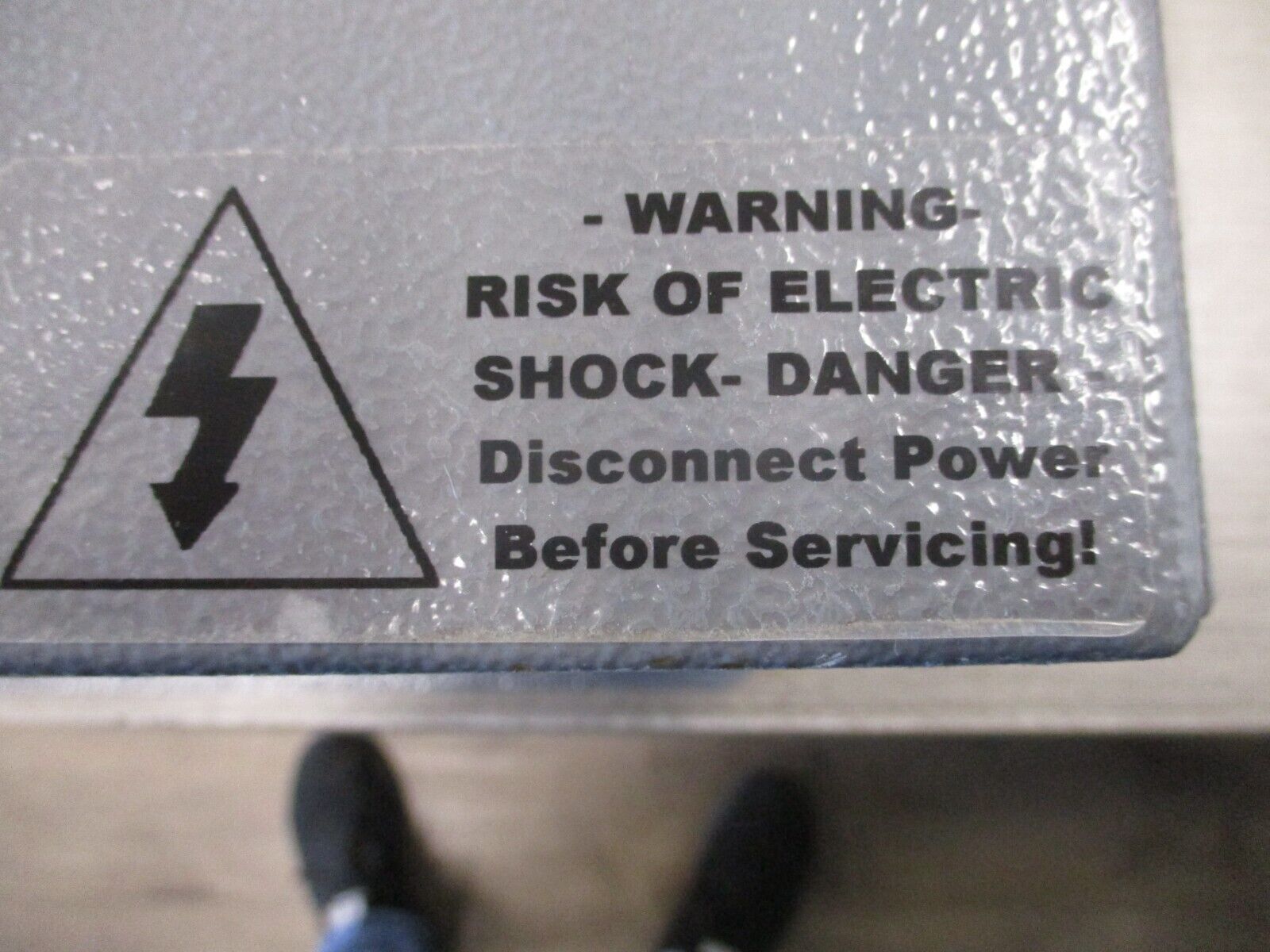 Liebert LM Series Surge Suppressor LM100120YANCE 120/208V 3Ph 4W+G 50/60Hz