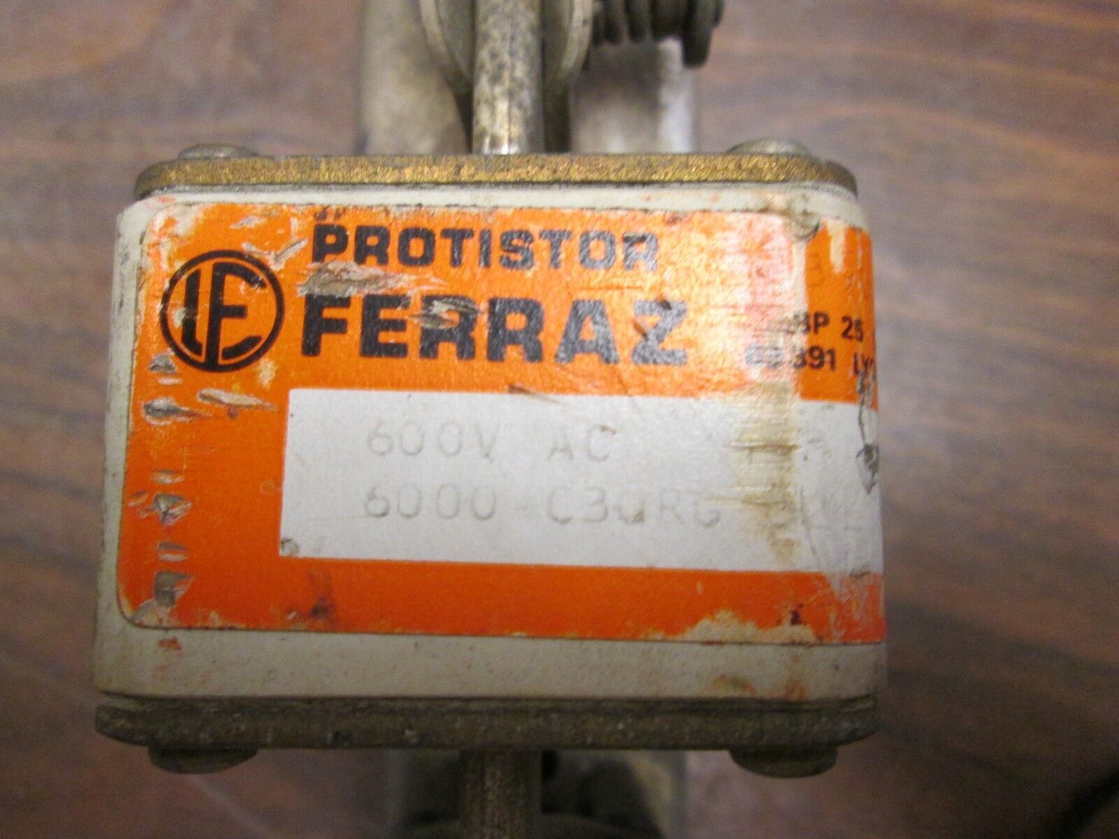 Ferraz Fuse w/ Fuseholder 6000 C3URG 600V 450A Used