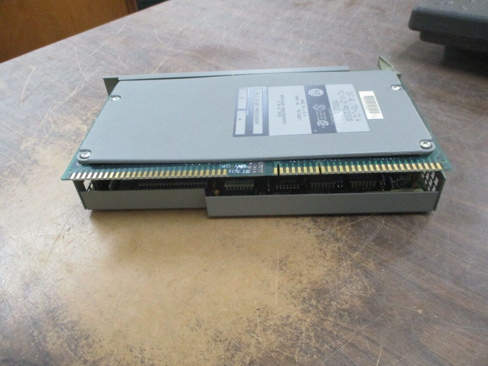 Allen-Bradley PLC-5/25 Processor Module 1785-LT2 A Ser A F/W Rev F Used *No Key*