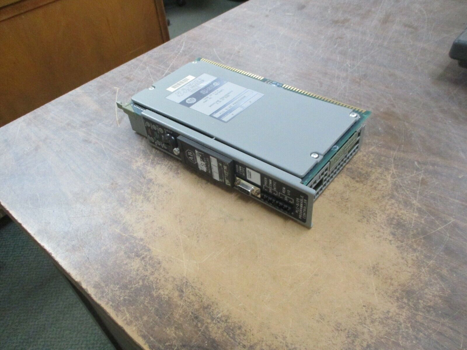 Allen-Bradley PLC-5/25 Processor Module 1785-LT2 A Ser A F/W Rev F Used *No Key*