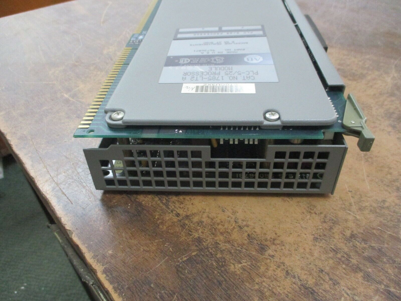 Allen-Bradley PLC-5/25 Processor Module 1785-LT2 A Ser A F/W Rev F Used *No Key*