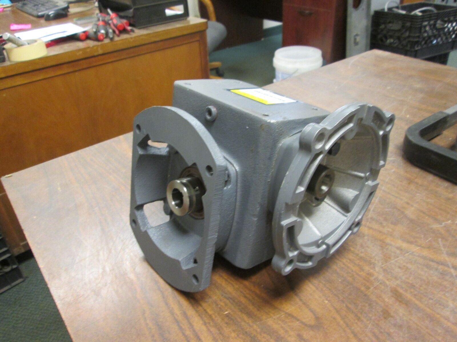 Boston Gear Reducer HF718W5B5HP12 Ratio 5:1 2.55 HP IN 432 LB-IN Torque Out